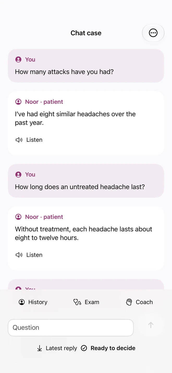 2.0 Chat case preview with patient replies and listen controls.